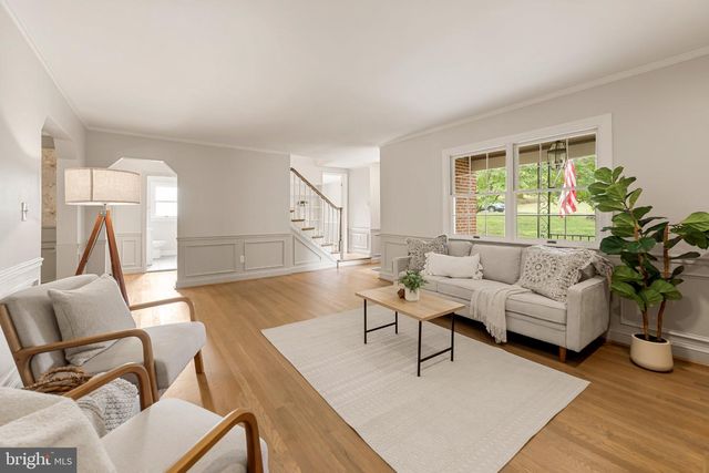 1750 OVERLOOK DR, Silver Spring, MD 20903