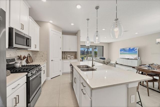 11328 TRIVIO TERRACE, Palmetto, FL 34221