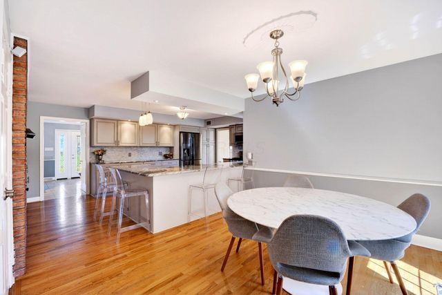 2433 Brookwood Road, Columbus, OH 43209