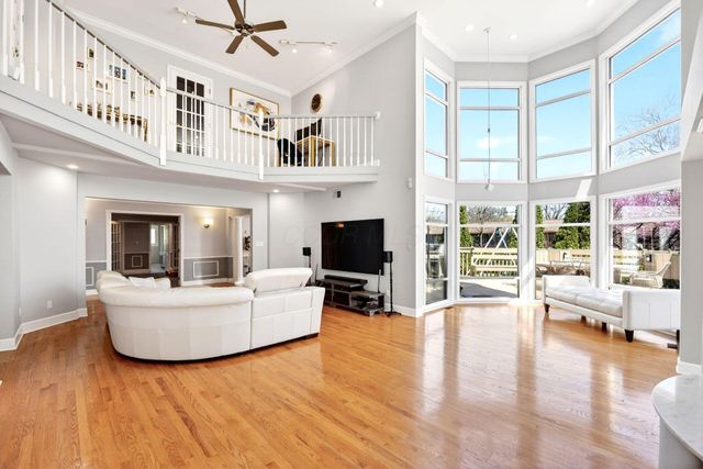 2433 Brookwood Road, Columbus, OH 43209