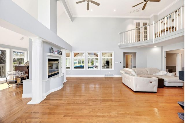 2433 Brookwood Road, Columbus, OH 43209