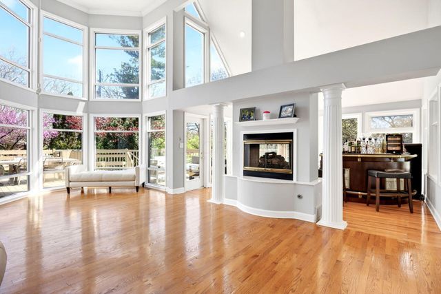 2433 Brookwood Road, Columbus, OH 43209