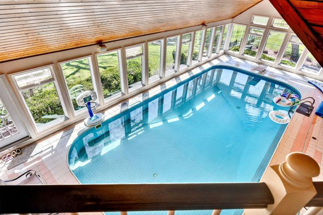 2433 Brookwood Road, Columbus, OH 43209