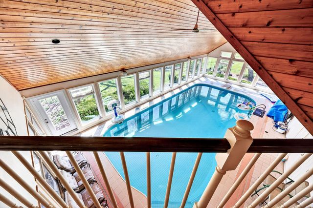 2433 Brookwood Road, Columbus, OH 43209