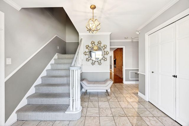 2433 Brookwood Road, Columbus, OH 43209
