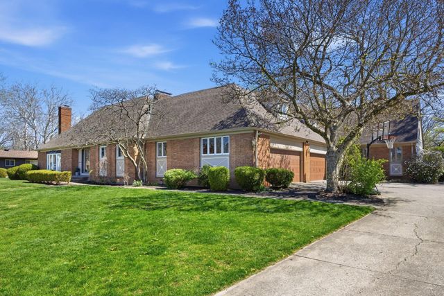 2433 Brookwood Road, Columbus, OH 43209