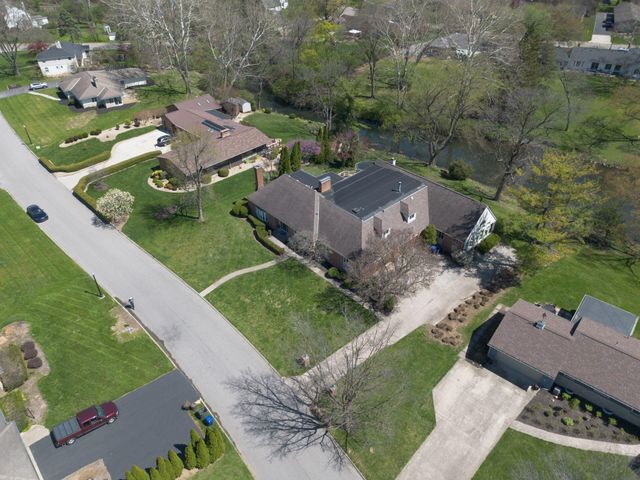 2433 Brookwood Road, Columbus, OH 43209