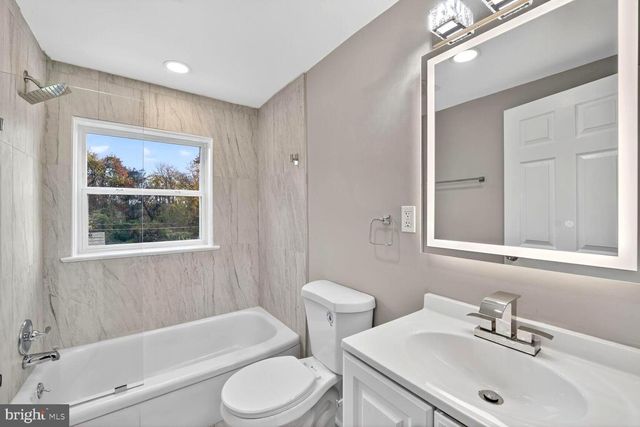 5918 ROBIN LN, Suitland, MD 20746