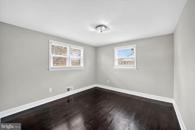 5918 ROBIN LN, Suitland, MD 20746