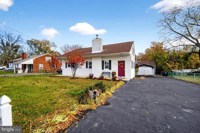 5918 ROBIN LN, Suitland, MD 20746