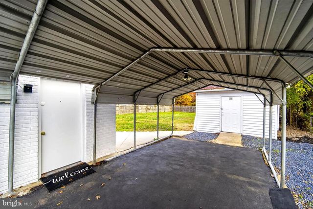 5918 ROBIN LN, Suitland, MD 20746