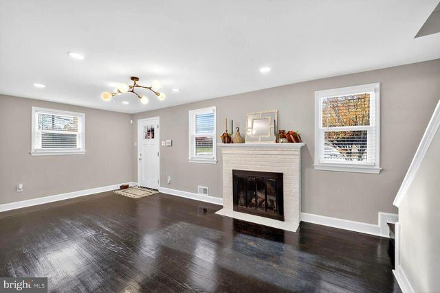 5918 ROBIN LN, Suitland, MD 20746