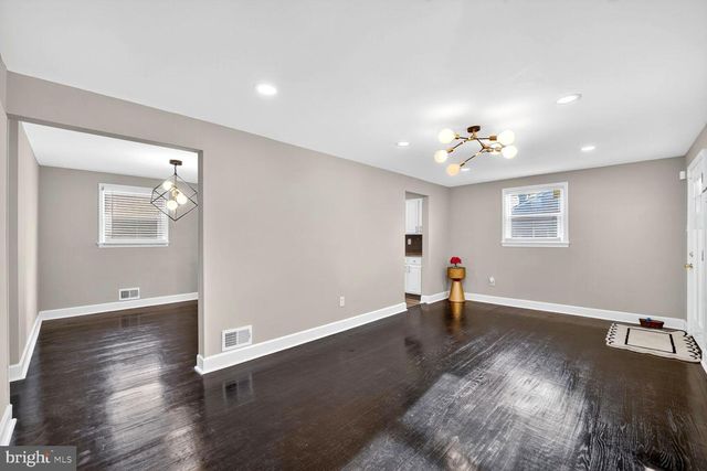 5918 ROBIN LN, Suitland, MD 20746