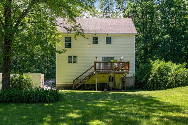 295 Stepping Stone Road, Lee, NH 03861