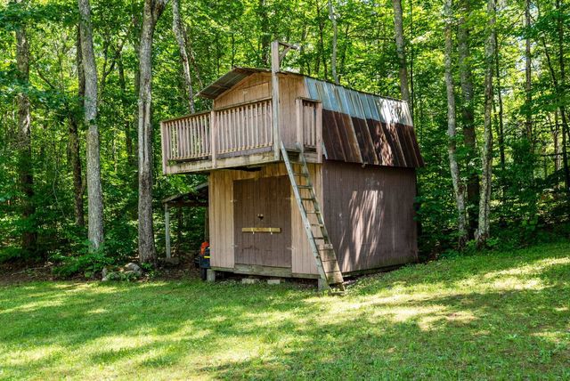 295 Stepping Stone Road, Lee, NH 03861