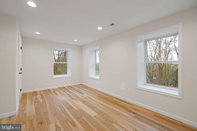 104 E HAVEN CT, Charlottesville, VA 22911