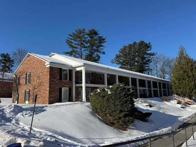 100 Kennedy Dr Apt 74, South Burlington, VT 05403