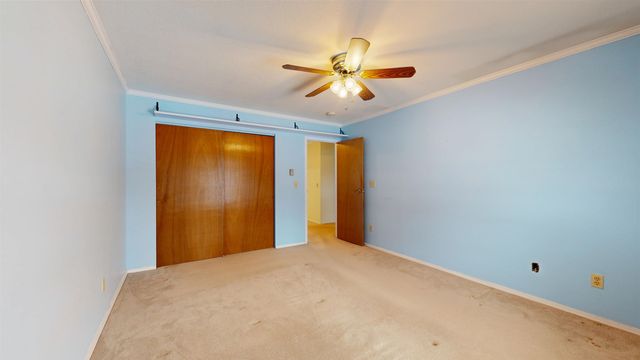 100 Kennedy Dr Apt 74, South Burlington, VT 05403