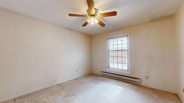 100 Kennedy Dr Apt 74, South Burlington, VT 05403