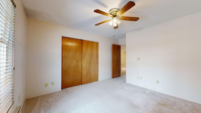 100 Kennedy Dr Apt 74, South Burlington, VT 05403