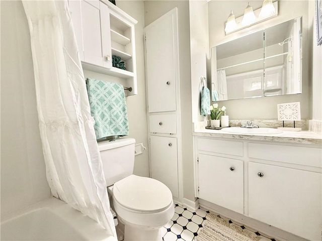 7251 Knollwood Road, Mobile, AL 36619