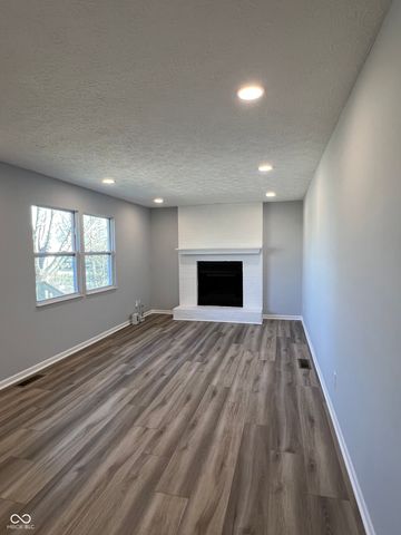 8054 Harvest Lane, Indianapolis, IN 46256