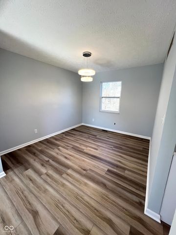 8054 Harvest Lane, Indianapolis, IN 46256