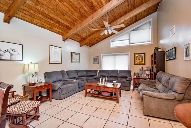 21566 Arbor Way, Boca Raton, FL 33433