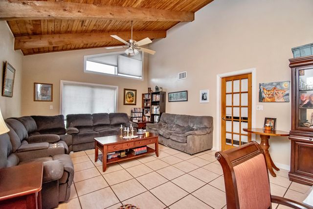 21566 Arbor Way, Boca Raton, FL 33433