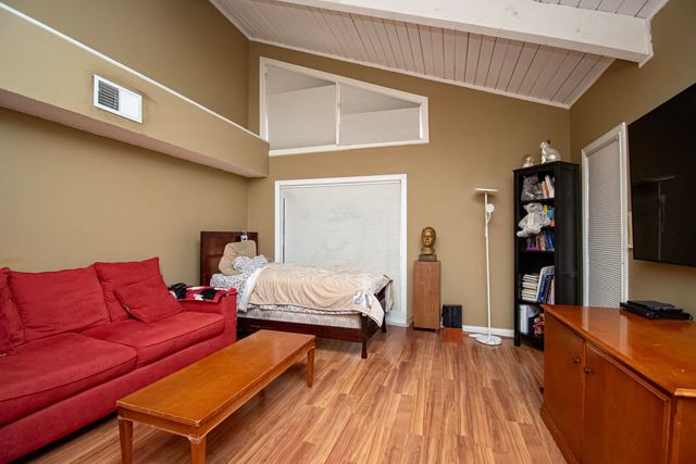 21566 Arbor Way, Boca Raton, FL 33433