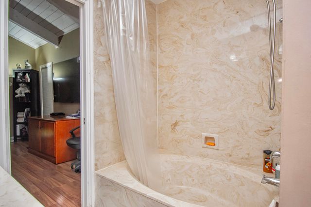 21566 Arbor Way, Boca Raton, FL 33433