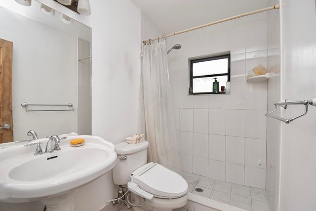 21566 Arbor Way, Boca Raton, FL 33433