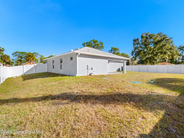140 Brown Street SE, Palm Bay, FL 32909