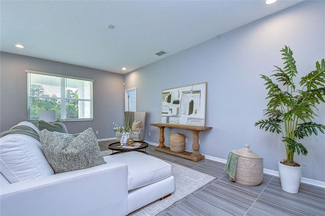 1621 LEAF FLOWER LANE, Lutz, FL 33558