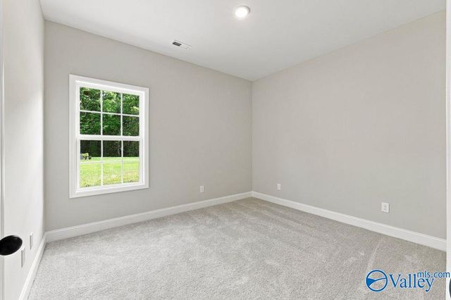 909 Ronnie Drive, Hartselle, AL 35640