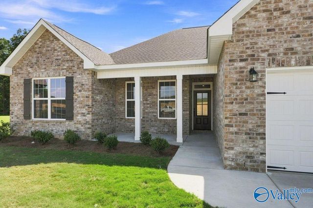 909 Ronnie Drive, Hartselle, AL 35640
