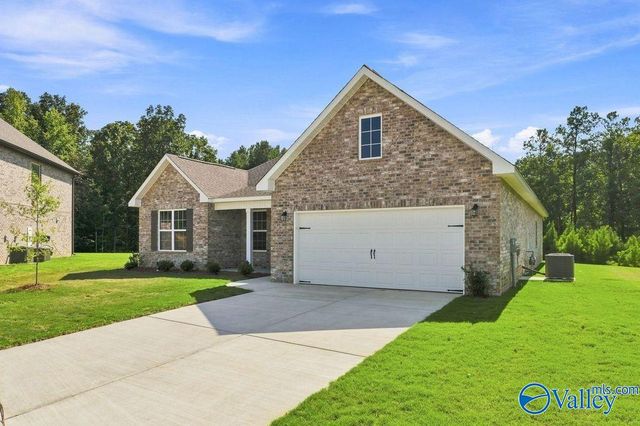 909 Ronnie Drive, Hartselle, AL 35640