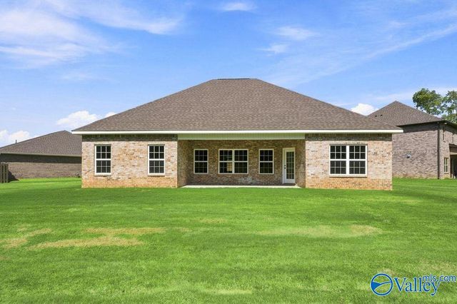 909 Ronnie Drive, Hartselle, AL 35640