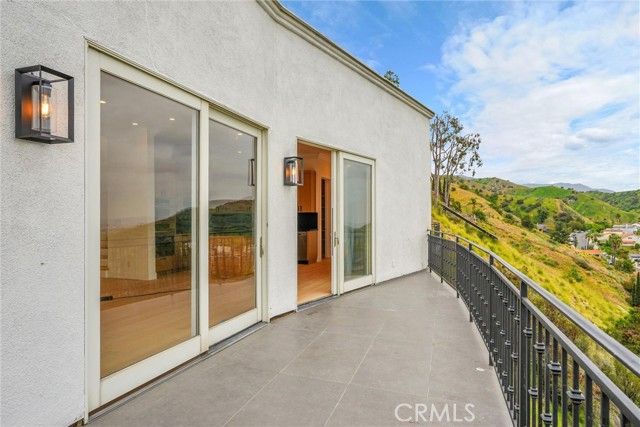 10050 Olivia Ter, Sun Valley (los Angeles), CA 91352