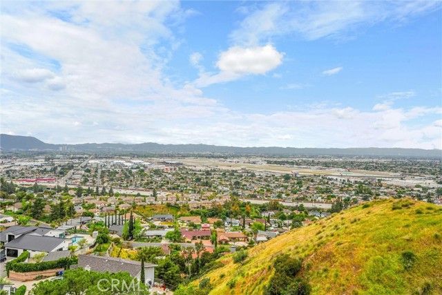 10050 Olivia Ter, Sun Valley (los Angeles), CA 91352