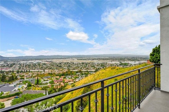 10050 Olivia Ter, Sun Valley (los Angeles), CA 91352