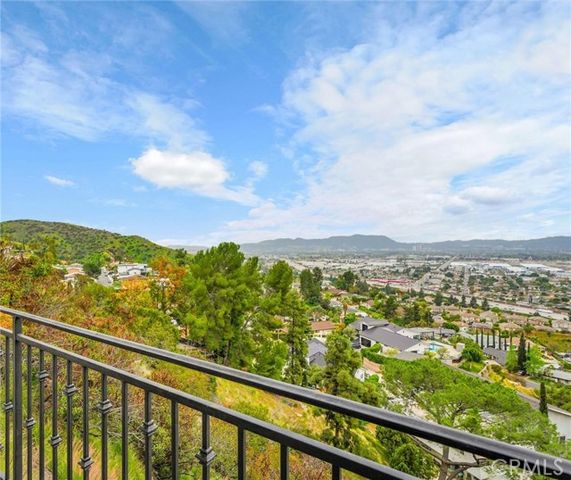10050 Olivia Ter, Sun Valley (los Angeles), CA 91352