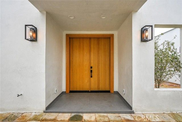 10050 Olivia Ter, Sun Valley (los Angeles), CA 91352