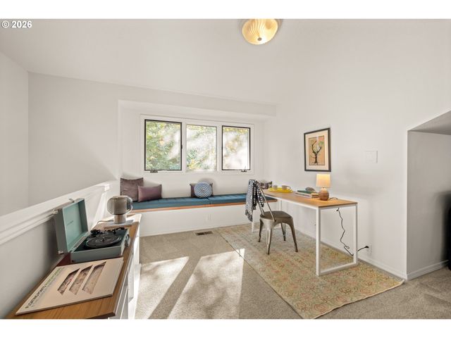 4414 Sw ELEANOR Ln, Portland, OR 97221