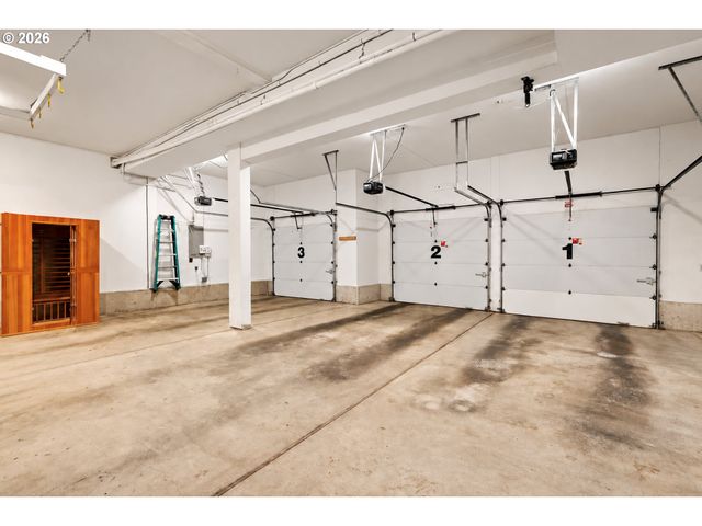 4414 Sw ELEANOR Ln, Portland, OR 97221