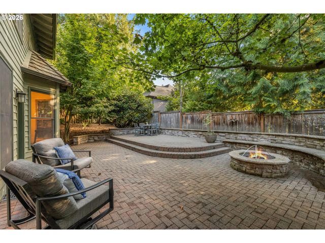 4414 Sw ELEANOR Ln, Portland, OR 97221