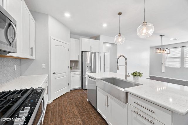 8670 N Genoa Court, Tucson, AZ 85742