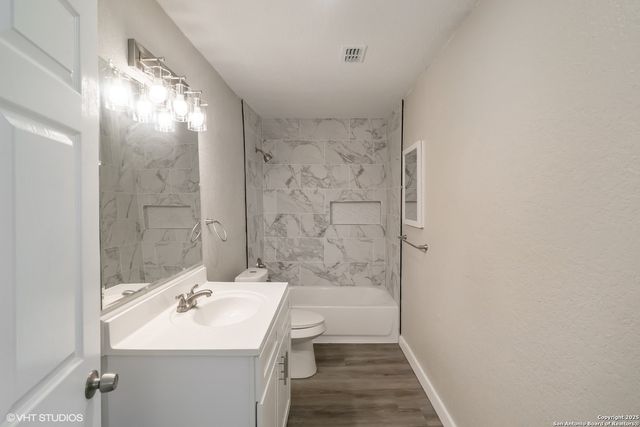 230 Micklejohn, San Antonio, TX 78207