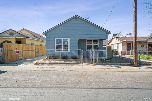 230 Micklejohn, San Antonio, TX 78207