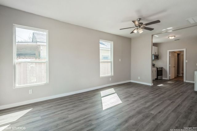 230 Micklejohn, San Antonio, TX 78207